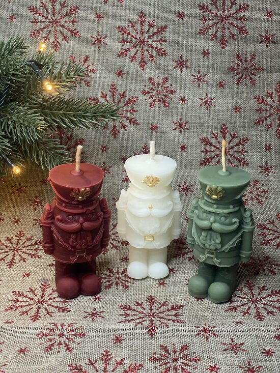 RIEKSTKODIS Bišu vaska svece