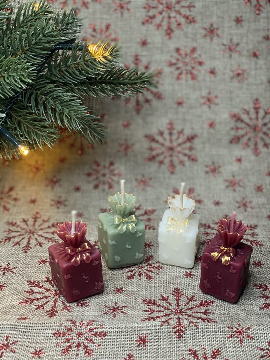 DĀVANA Bišu vaska svece